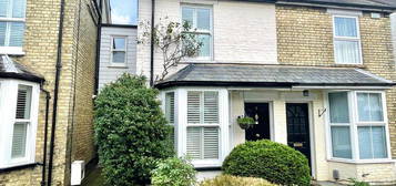 2 bed semi-detached house for sale