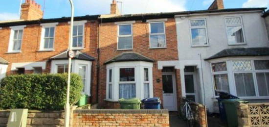 6 bedroom terraced house