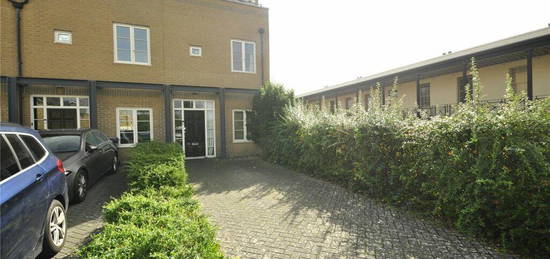 4 bedroom end of terrace house for sale