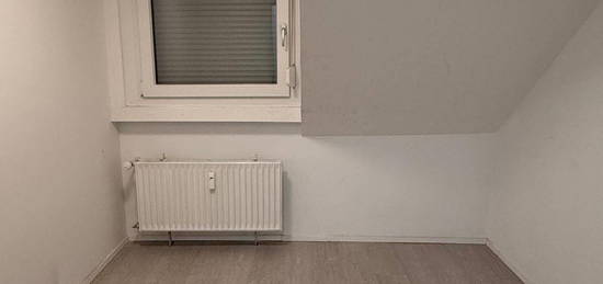 3-Zimmer Dachgeschosswohnung zur Zwischenmiete