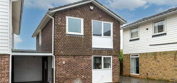 3 bedroom link detached house for sale