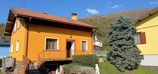 Casa indipendente in vendita in borgo Isola