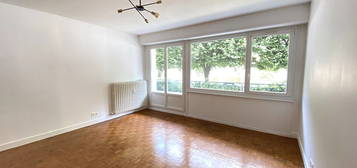 Appartement  à louer, 3 pièces, 2 chambres, 73 m²