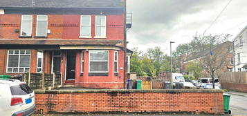 Flat to rent in Albert Road, Levenshulme, Manchester M19