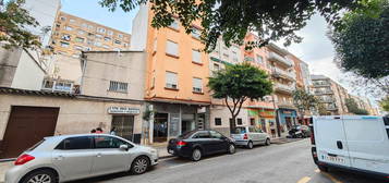 Piso en venta en Carrer Abat Solà, 64, Plaza Elíptica - República Argentina