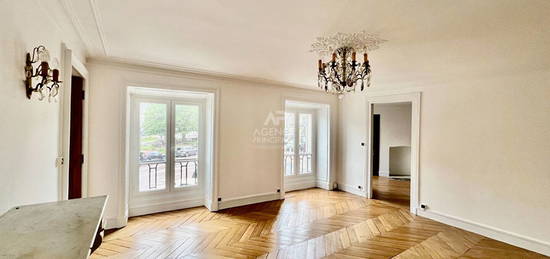 'Versailles Notre-Dame Place Hoche' Emplacement exceptionnel pour ce bel appartement de 120m²  !