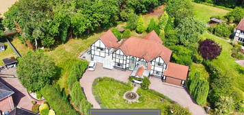 4 bed detached house for sale