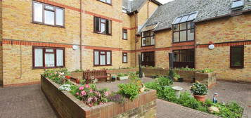 Flat for sale in Canterbury Road, Sittingbourne ME10