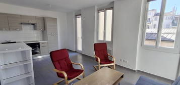 Appartement  à louer, 2 pièces, 1 chambre, 47 m²