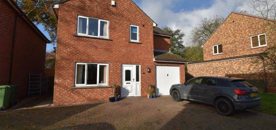 4 bedroom detached house