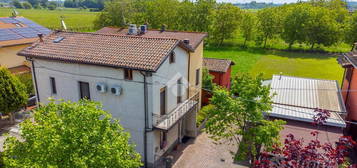 CASA SEMINDIPENDENTE A RUBIERA