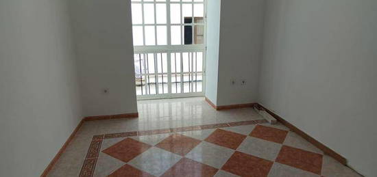 Apartamento de alquiler en Centro