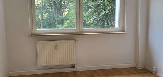 Wunderschöne 2 -Raumwohnung mit Balkon & Tageslichbad + Kautionsfrei!