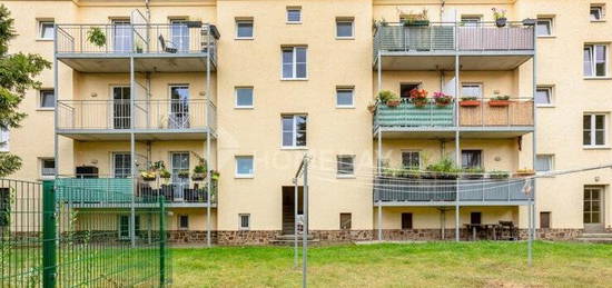 Helle 2-Zimmer-Wohnung in denkmalgeschütztem Haus mit Nordbalkon & Südloggia in Kleinzschocher