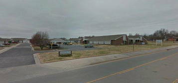 1111 S Plummer Ave Apt A6, Chanute, KS 66720