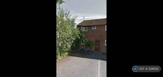 2 bedroom semi-detached house