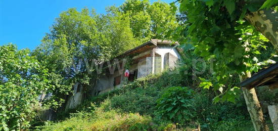 Moradia para restaurar, Parada de Bouro, Gerês