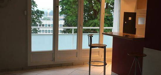 Appartement T3 46m² VOIRON Centre