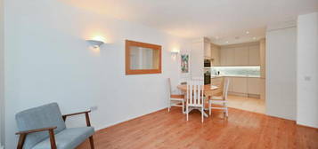 Flat for sale in Narrow Street, London E14