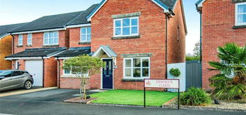 4 bed detached house for sale