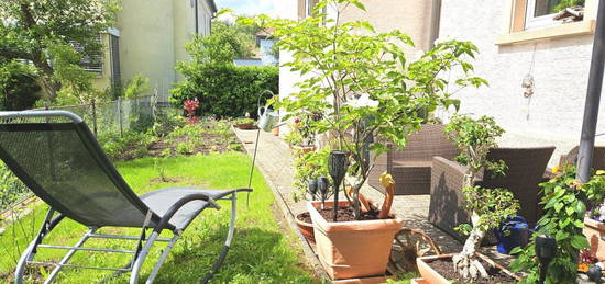 *** 2 1/2 Zimmer Wohnung mit grossem Garten Mietwohnung