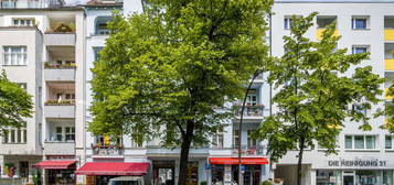 Attraktive Kapitalanlage in Charlottenburg: Vermietete 2-Zimmer-Altbauwohnung mit Balkon