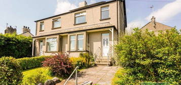 3 bed semi-detached house for sale