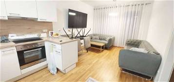 Freundliche und modernisierte 1,5-Raum-Wohnung mit Balkon und Einbauküche in Burgkirchen an der Alz