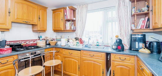 Flat for sale in Simmons Close, Hedge End, Southampton SO30