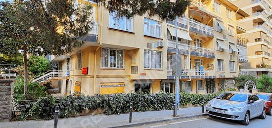 GÖZTEPE TÜTÜNCÜMEHMETEFENDİ CADDESİNDE BALKONLU SATILIK DAİRE