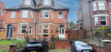 4 bed semi-detached house for sale