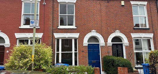 Terraced house to rent in Glebe Road, Norwich, Norfolk NR2