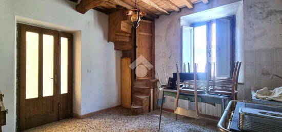 CASA SEMINDIPENDENTE A SAN MARCELLO PITEGLIO