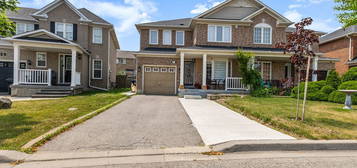 23 Hyacinth Cres, Toronto, ON M1X 1W6