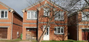 4 bed detached house for sale