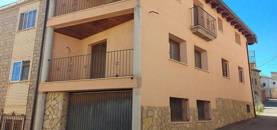 Casa en calle Rociadereo en Torres de Albarracín