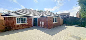 2 bedroom detached bungalow to rent