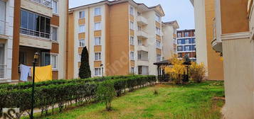 İZMİT YUVAMAKARCA KAYAKENT SİTESİNDE NET 135 M2 3+1 DAİRE