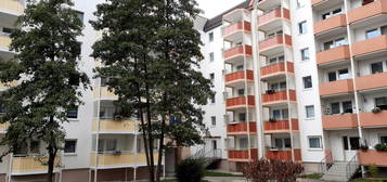 4-Raum-Wohnung mit Balkon und Aufzug