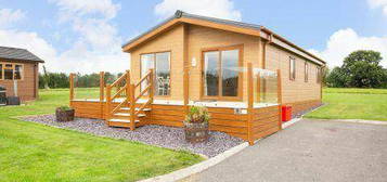 2 bedroom lodge for sale