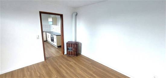 3-Zimmer-Wohnung auf 54 m² mit kleiner Terrasse und Süd-Balkon in ruhiger Stadtrandlage am Schirmitzer Weg in Weiden zu vermieten
