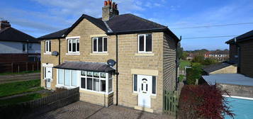 Semi-detached house to rent in Whitcliffe Lane, Ripon HG4