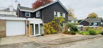 4 bedroom link detached house