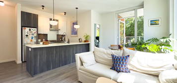 311 E 6th Ave #208, Vancouver, BC V5T 0G9