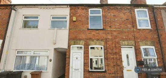 2 bedroom terraced house