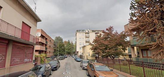 Bilocale IN CENTRO a Monza-NO SPESE CONDOMINIALI