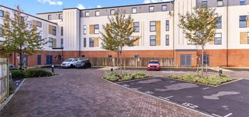 Flat for sale in Longacres Way, Chichester, West Sussex PO20