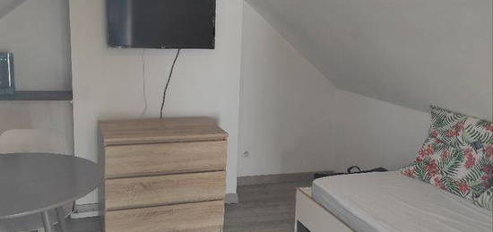 Studio meublé 10m2 quartier saint acheul