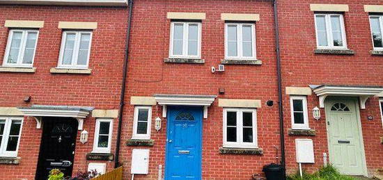 3 bed terraced house to rent