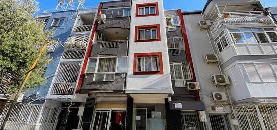 Bornova Kazımdirik'te Merkezi Lokasyonda Kiralık 2+1